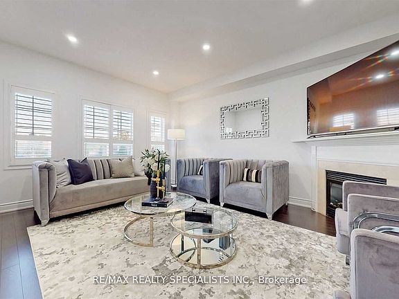 4th image of 92 Kettlewell Cres