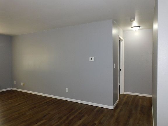 2nd image of 1606-1612 N Mason St #8