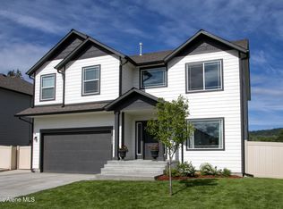 6489 W Astoria Loop, Rathdrum, ID 83858