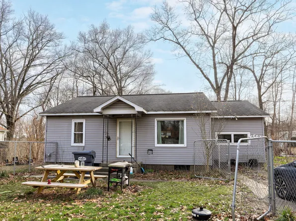 907 55th St, Pullman, MI 49450