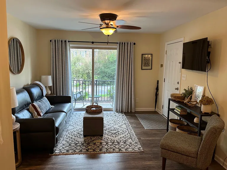 200 Flat Creek Ct #200 — Photo 3