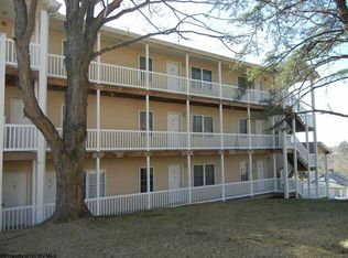 393 Dille St, Morgantown, WV 26505