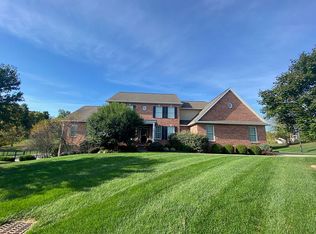 136 Ashmore Dr, Bridgeport, WV 26330