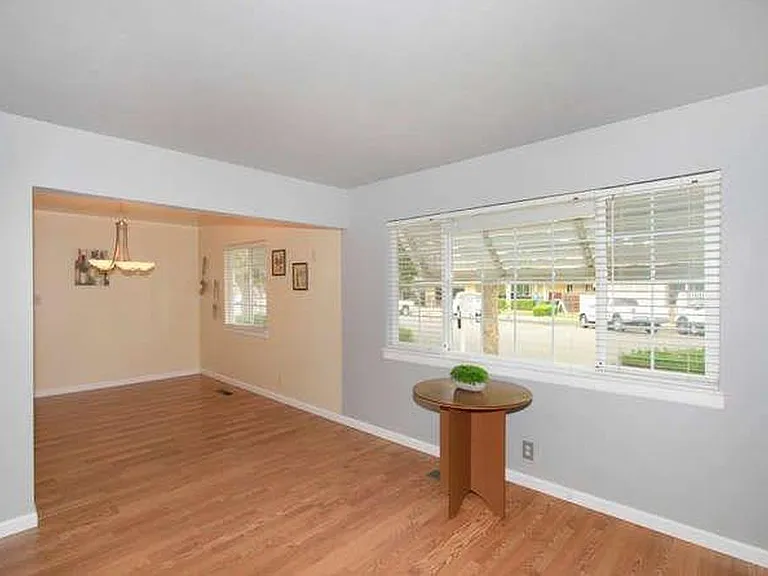 343 F St — Photo 6