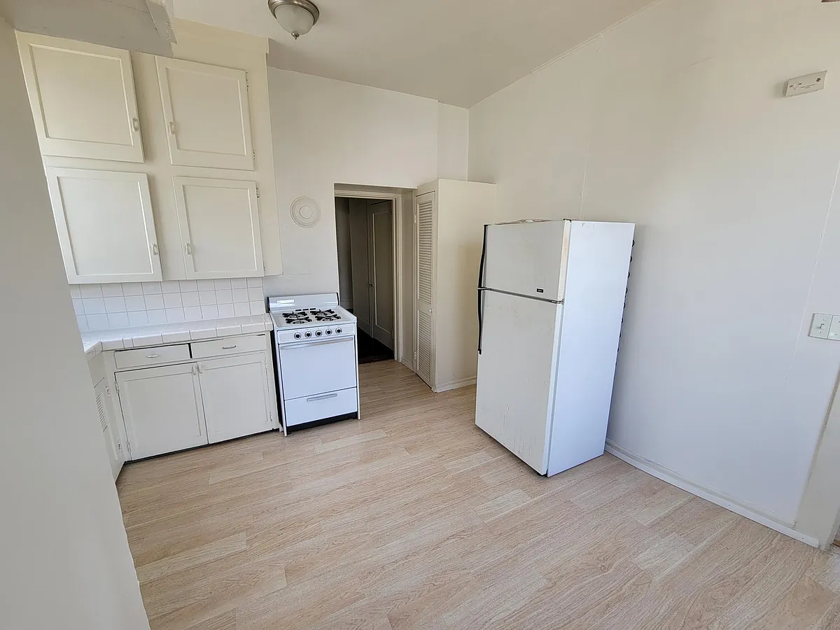 Building Photo - 2321 Blake St #3