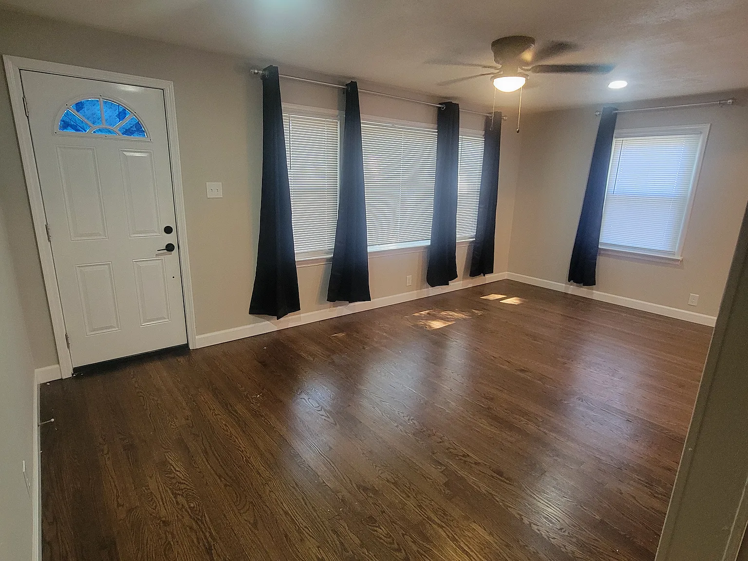 2 bed, 792 sqft, $1,505 — Photo 1