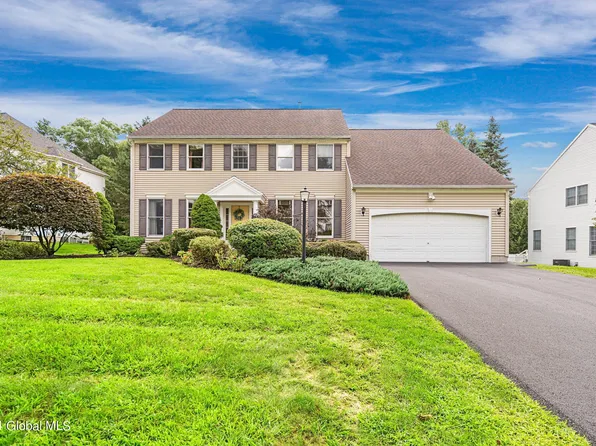 618 Vanderlyn Lane, Slingerlands, NY 12159