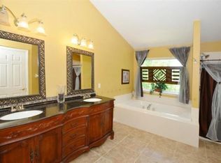 5064 Seabrook Dr, Cincinnati, OH