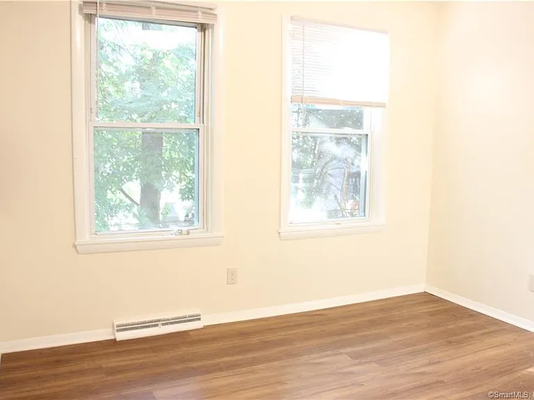 34 Cottage St #REAR — Photo 4