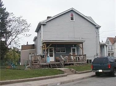 2nd image of 235 Anthony St