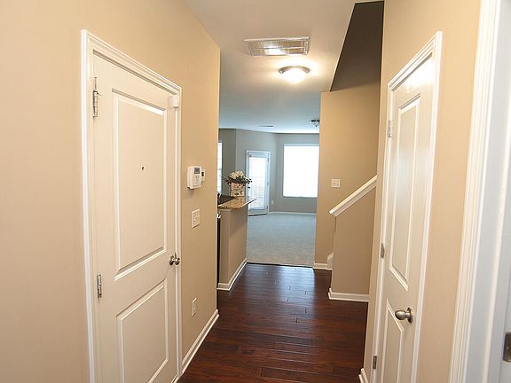 3rd image of 1306 Nicklaus Dr