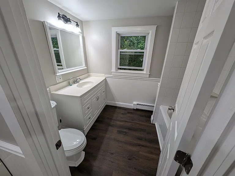 123 E Water St — Photo 4