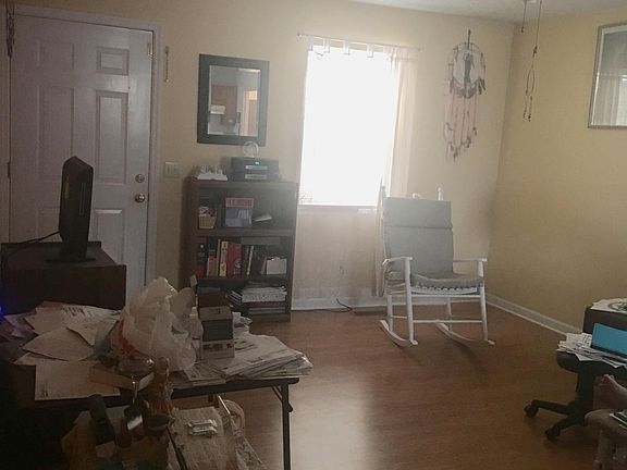 2nd image of 1249 Lincoln Dr