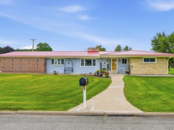 18139 Hopkins St, Osseo, WI 54773