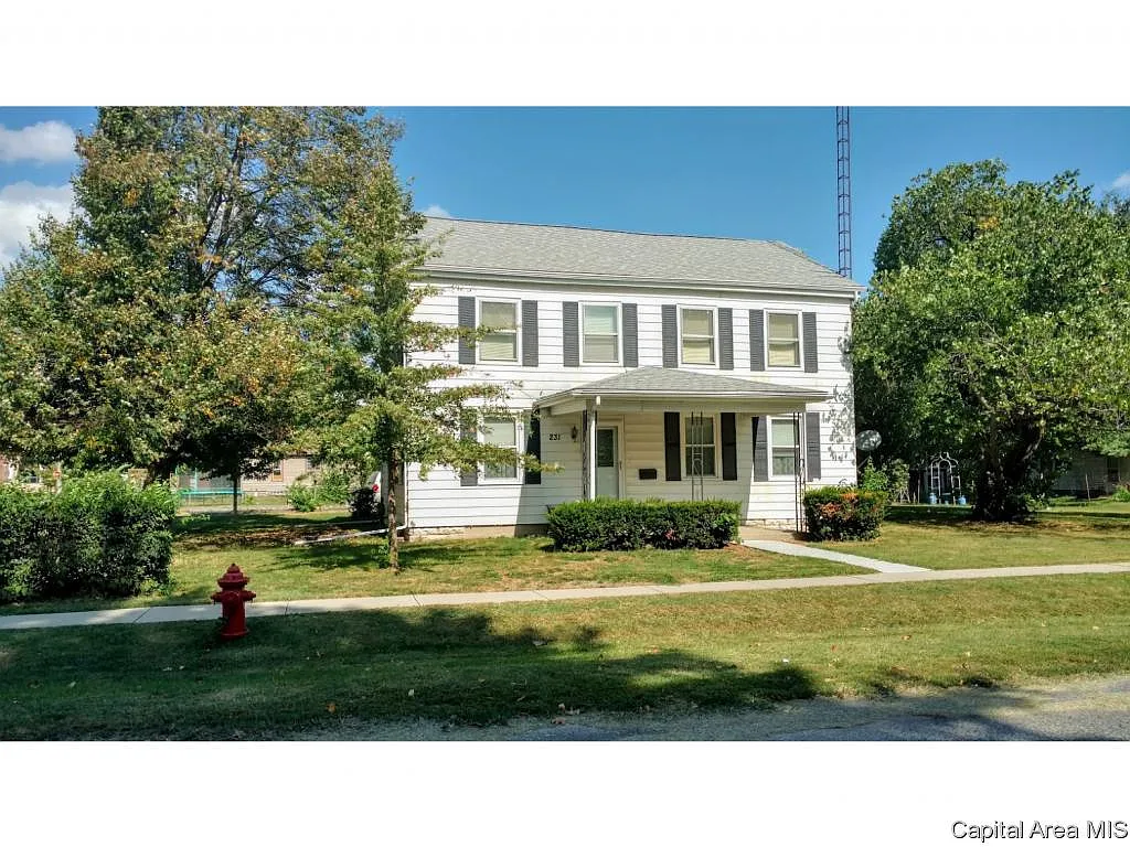 231 W Hill St photo 1
