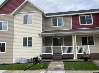 445 Elk Valley Dr, Green River, WY 82935