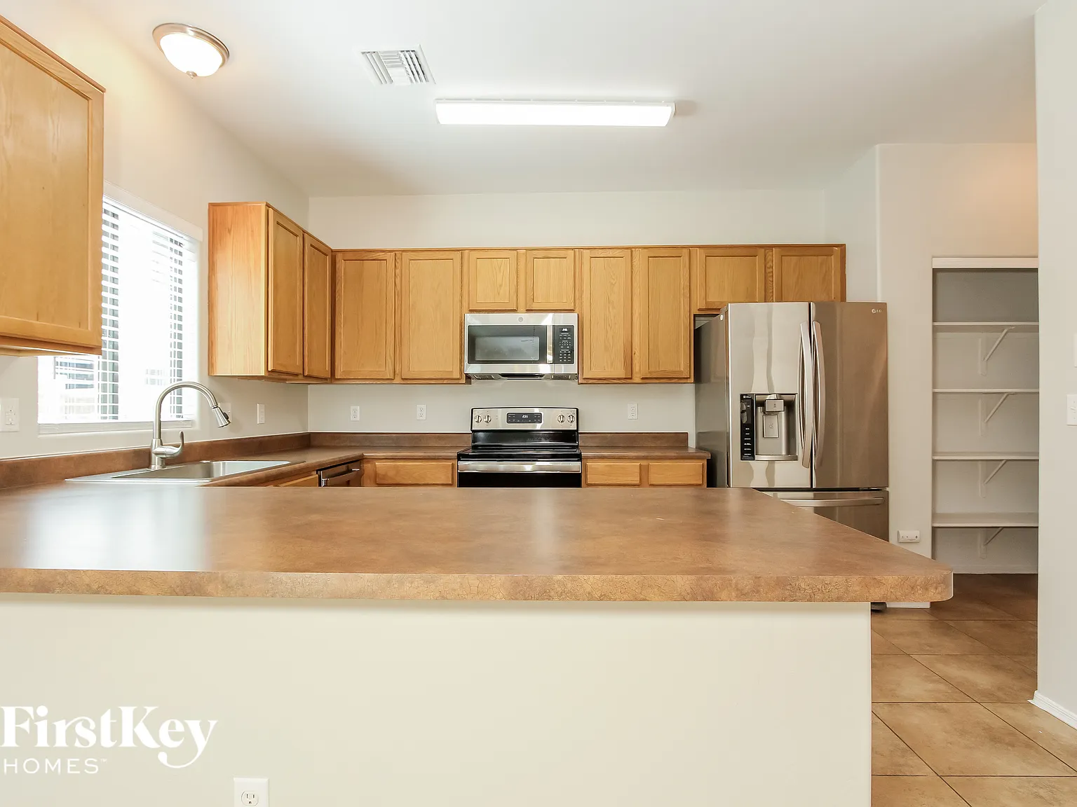 3 bed, 2.5 bath, 1771 sqft, $2,125 — Photo 4