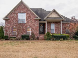 605 Lee Rd, Lebanon, TN 37087