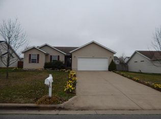 717 S Lantern Rdg, Nixa, MO 65714