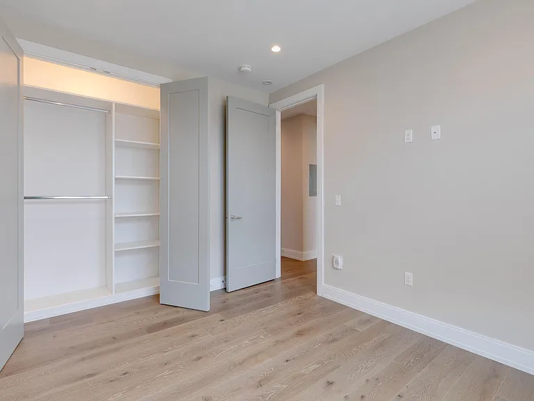 7 Baker Ct #2 — Photo 11