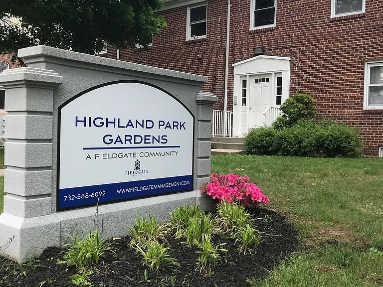 Highland Park Gardens — Photo 6