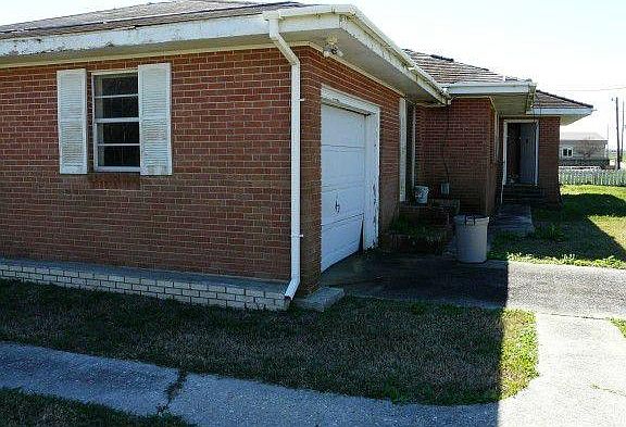 4th image of 113 W 200th St