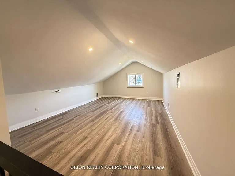 1016 Haig Blvd — Photo 40