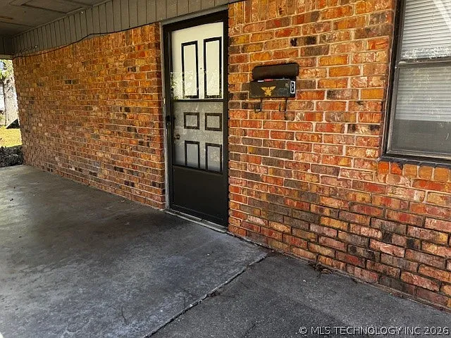 930 E 7th St #B — Photo 2