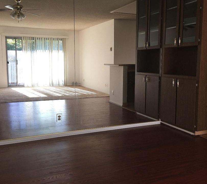 1st image of 103 Piccadilly Pl APT G