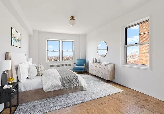 4th image of 34 Plaza St E APT 1005