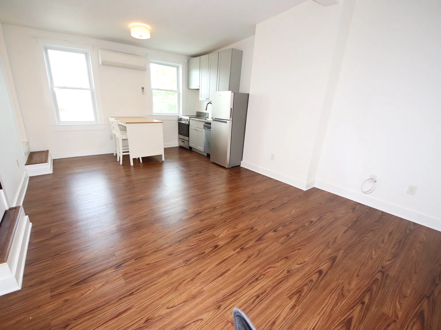 1 bed, $1,250 — Photo 2