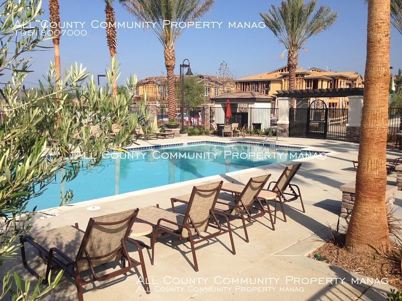 1st image of 44054 Calle Allicante