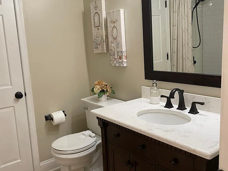 4050 Dresden Dr — Photo 18