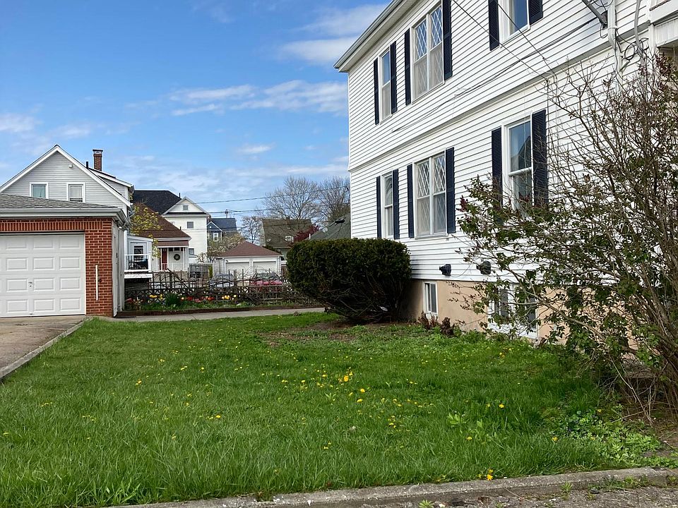 171 Osborne St APT 1, New Bedford, MA 02740 | Zillow