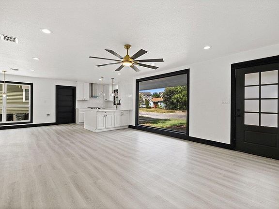 3rd image of 606 Barbara Dr