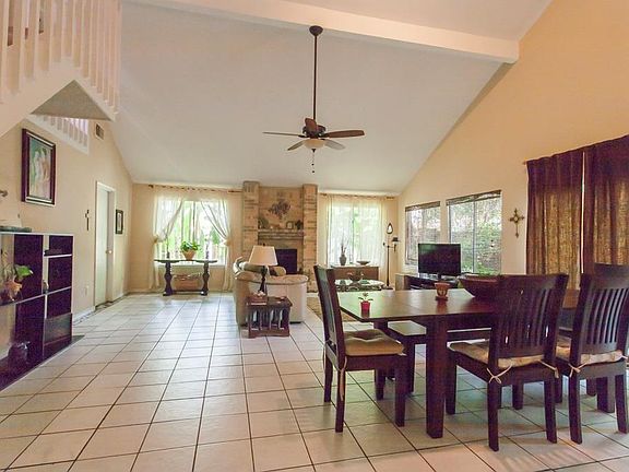 3rd image of 12850 Ashford Knoll Dr