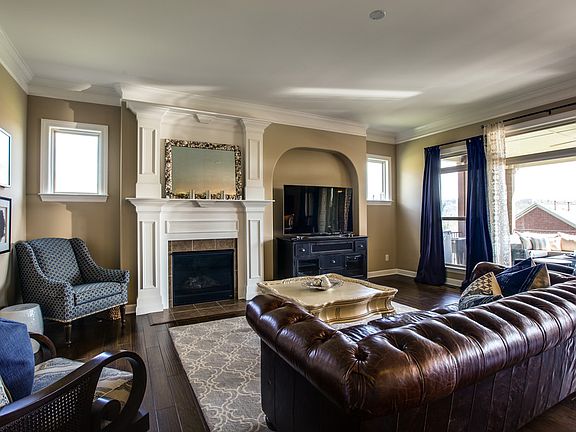 2nd image of 3124 Herbert Dr