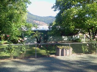 1063 Hill St, Myrtle creek, OR 97457