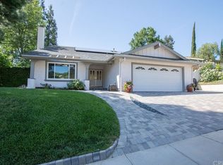 43 N Basswood Ave, Oak Park, CA 91377