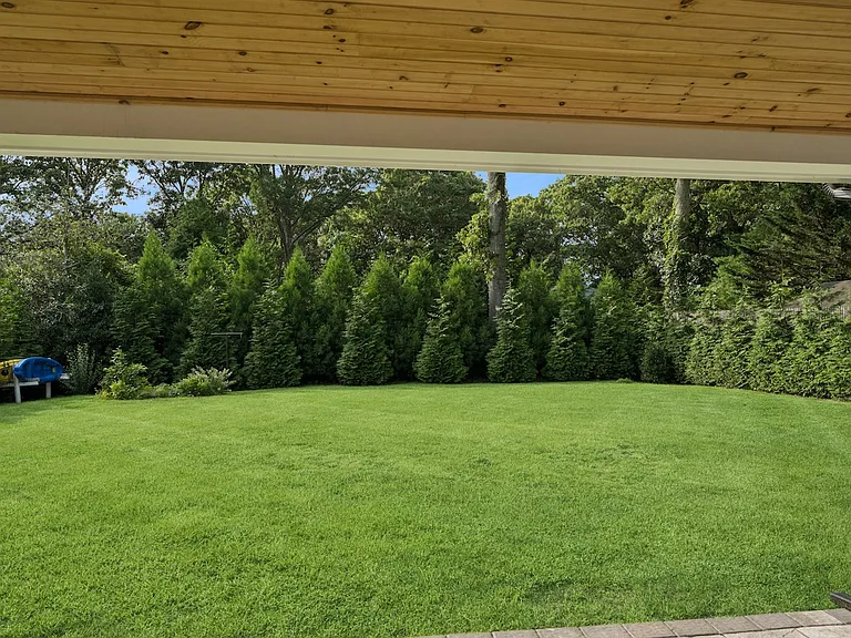 29 Fern Rd — Photo 3