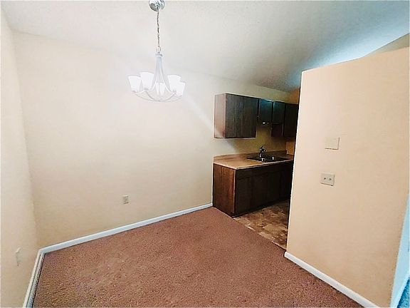 4th image of 204 Elks Cv APT 1