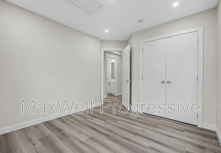 10821 112th St NW #1 — Photo 16