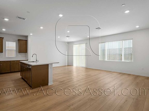 4th image of 4812 Sicily Dr