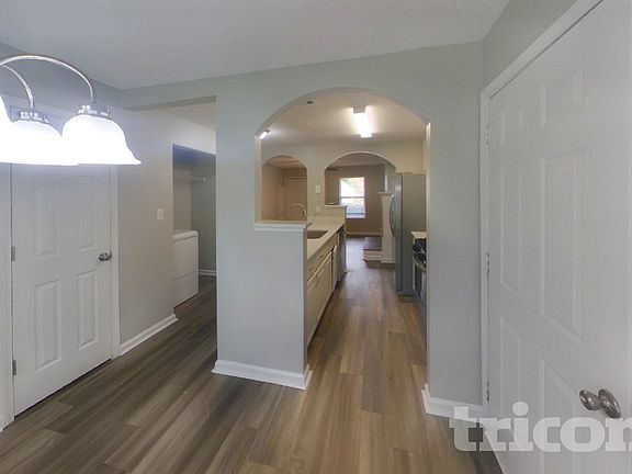 4th image of 605 Tramore Ct