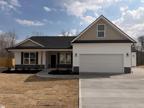 209 Old Glory Ct, Pickens, SC 29671