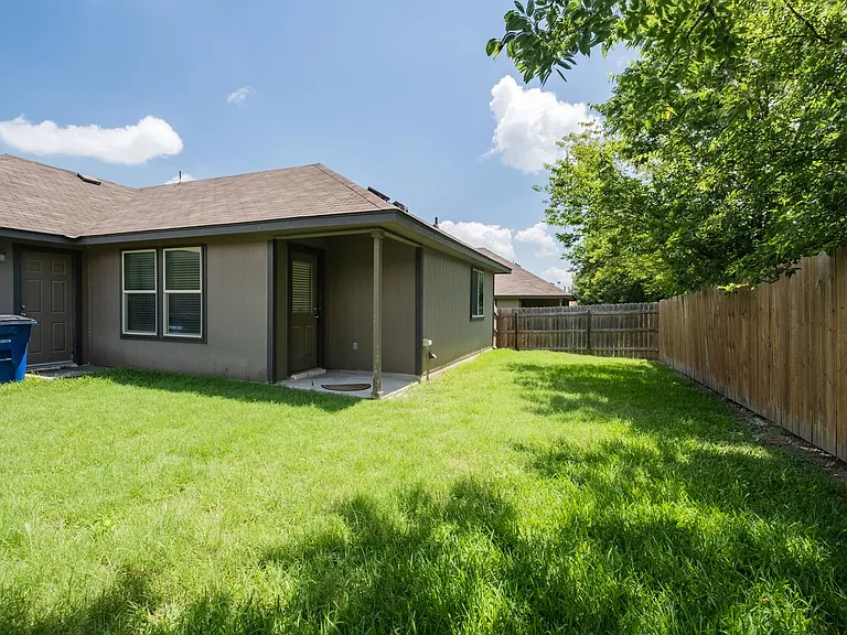 100 Azurite Dr — Photo 22