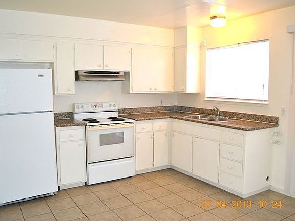 4th image of 2133 15th Ave