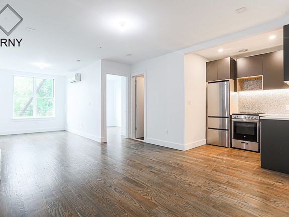 2nd image of 224 Hawthorne St #2D