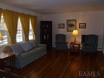 2nd image of 2688 Springhurst St