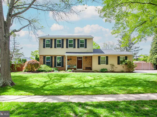 1510 Liberty Bell Dr, Harleysville, PA 19438